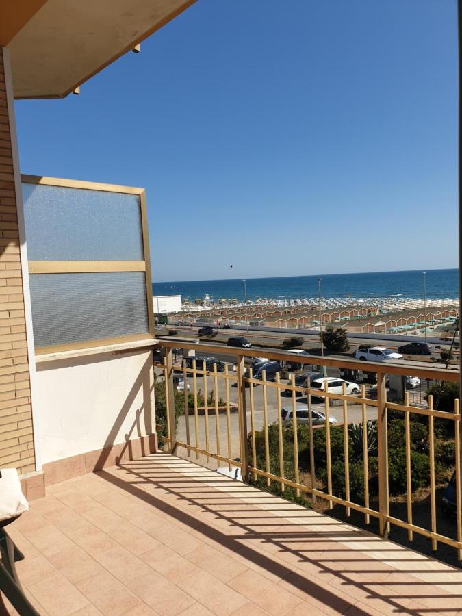 Il Mare Di Roma Apartment Lido di Ostia Eksteriør billede